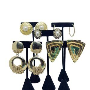 Vintage Lot of 5 Heavy Gold Tone Clip On Earrings (5506)